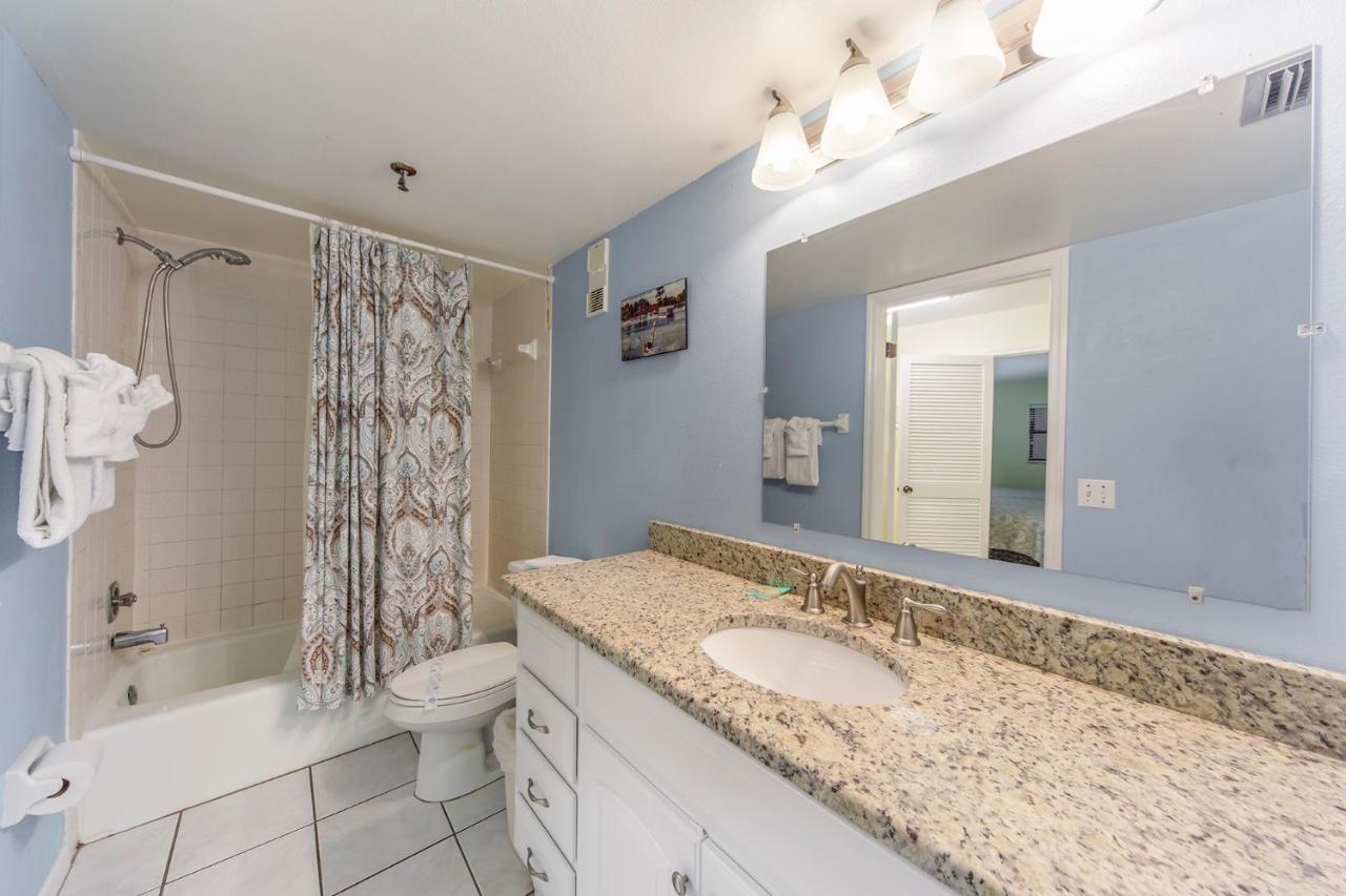 407 Beach Place Condos St. Pete Beach Exterior foto
